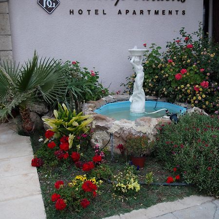 Hilltop Gardens Hotel Apartments Paphos Eksteriør billede