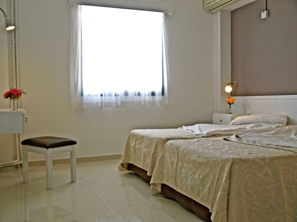 Hilltop Gardens Hotel Apartments Paphos Eksteriør billede