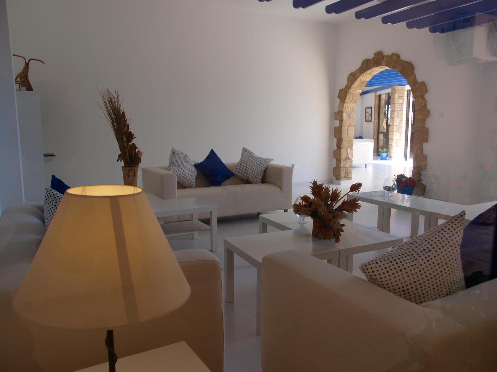 Hilltop Gardens Hotel Apartments Paphos Eksteriør billede