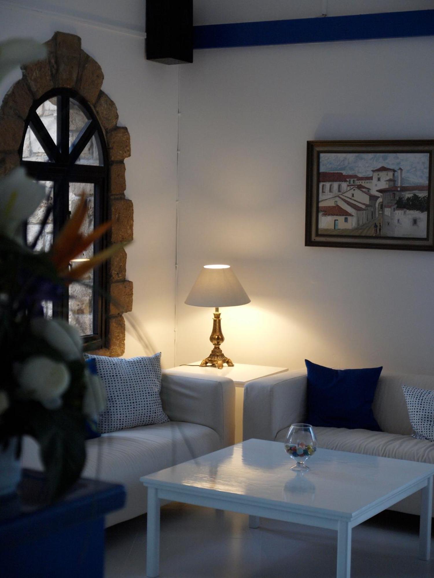 Hilltop Gardens Hotel Apartments Paphos Eksteriør billede