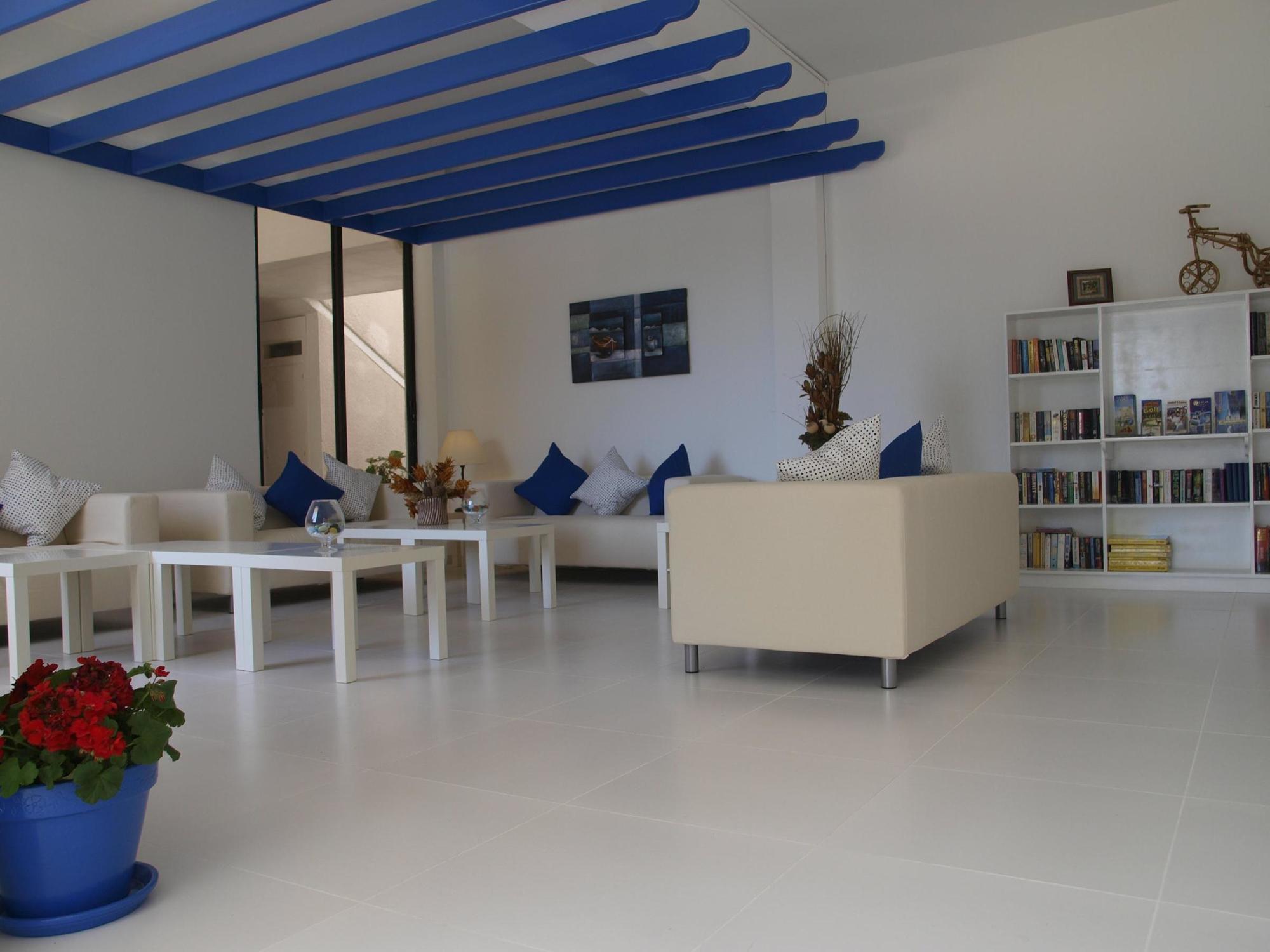 Hilltop Gardens Hotel Apartments Paphos Eksteriør billede