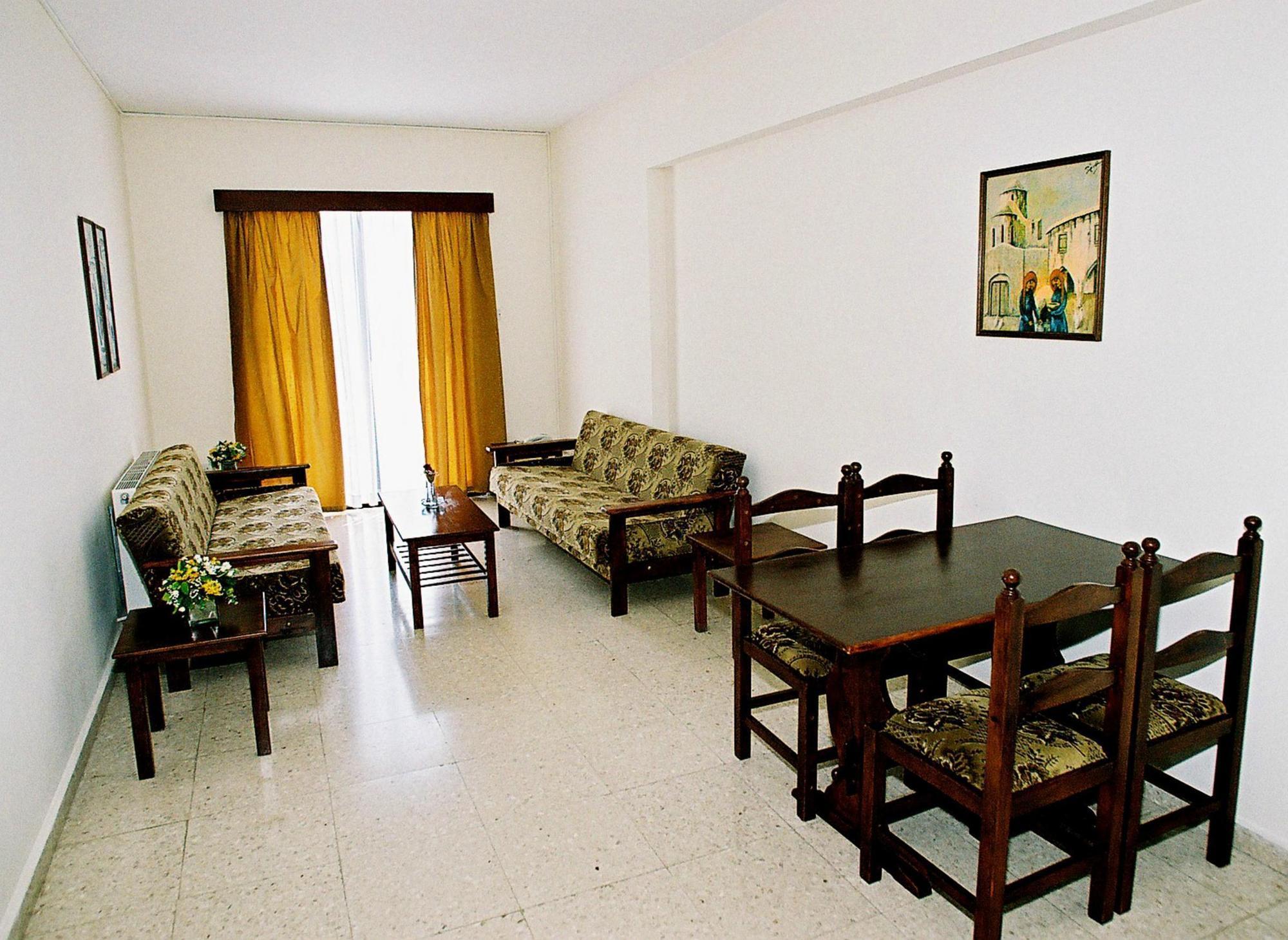 Hilltop Gardens Hotel Apartments Paphos Eksteriør billede