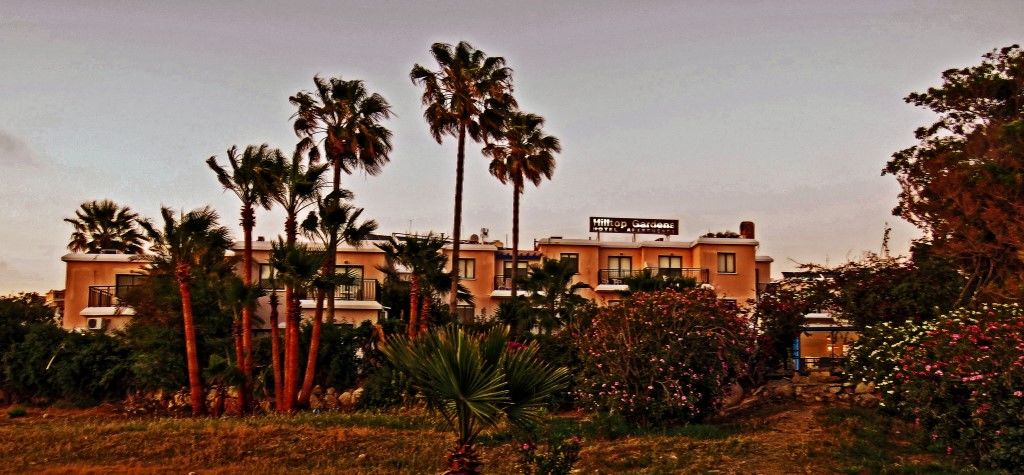 Hilltop Gardens Hotel Apartments Paphos Eksteriør billede